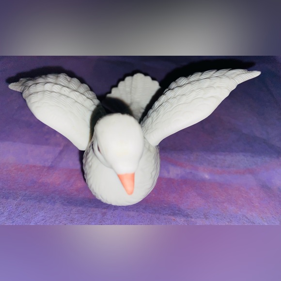 🕊️Vintage Homco White🕊️in EUC 2 Single Birds + 2 More on a Stump w/3 🌸 & 4 🍃 - Picture 4 of 16